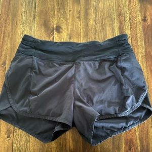 Lululemon Speed Up Shorts Size 6